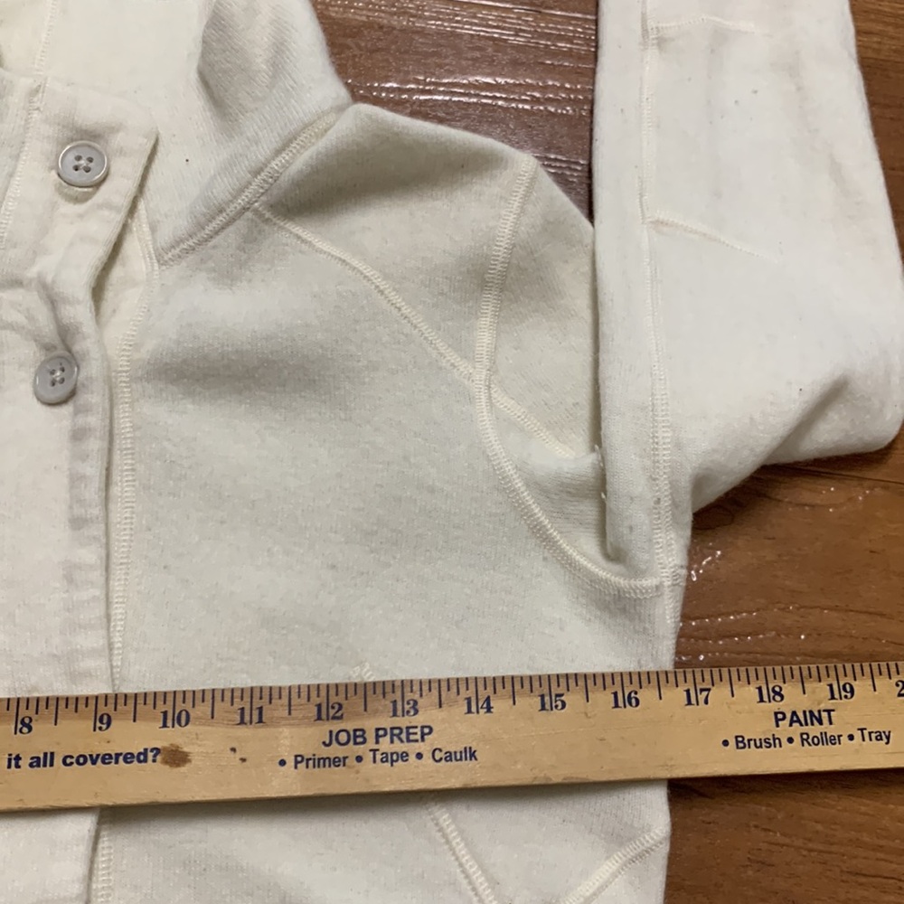 Marmot Wool Women’s Cream Button-Up Fleece Jacket - Picture 5 of 9